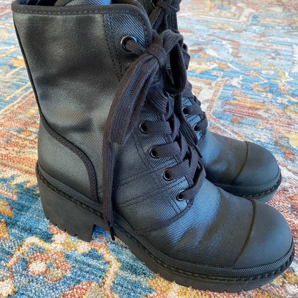 Marc Jacobs Bristol Lace-Up Chunky-Heel Combat Boot